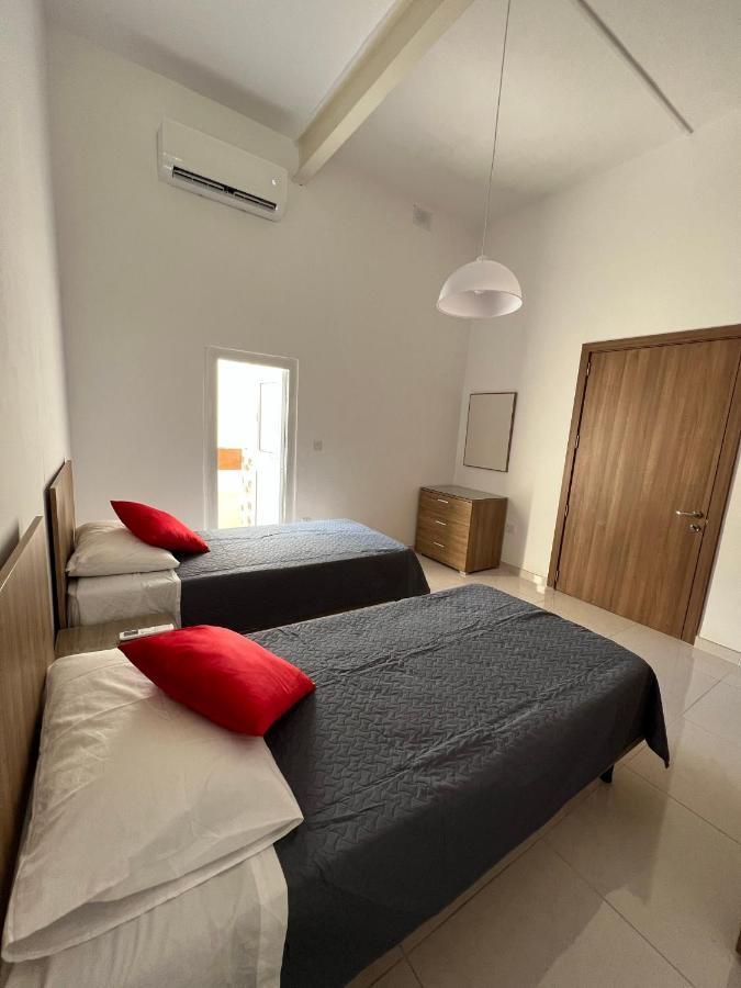 Room With Private Bathroom Sliema Eksteriør billede