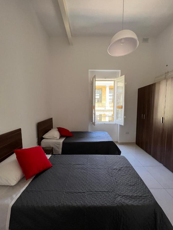 Room With Private Bathroom Sliema Eksteriør billede